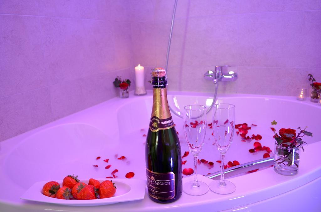 Les Chambres D'Elza มูส์ครอง ภายนอก รูปภาพ